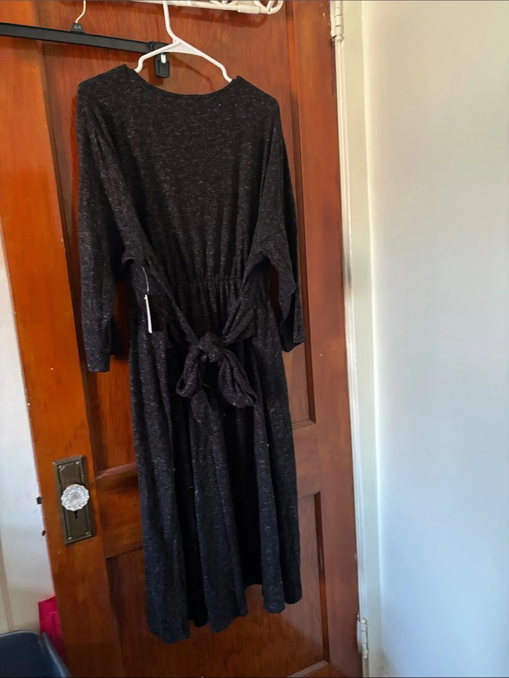 Women's Black Long Sleeve V-Neck Midi Dress with Elastic Waist